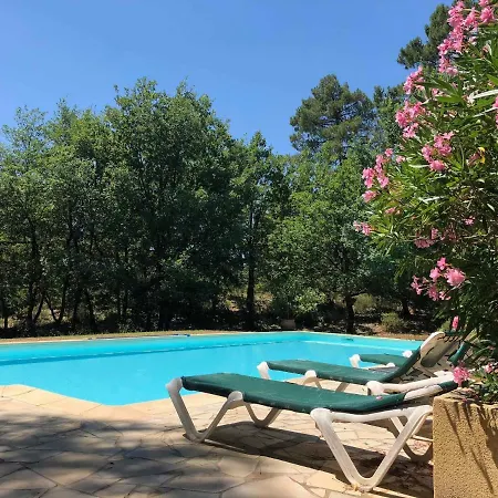 Bed & Breakfast Le Clos Des Cigales 4*